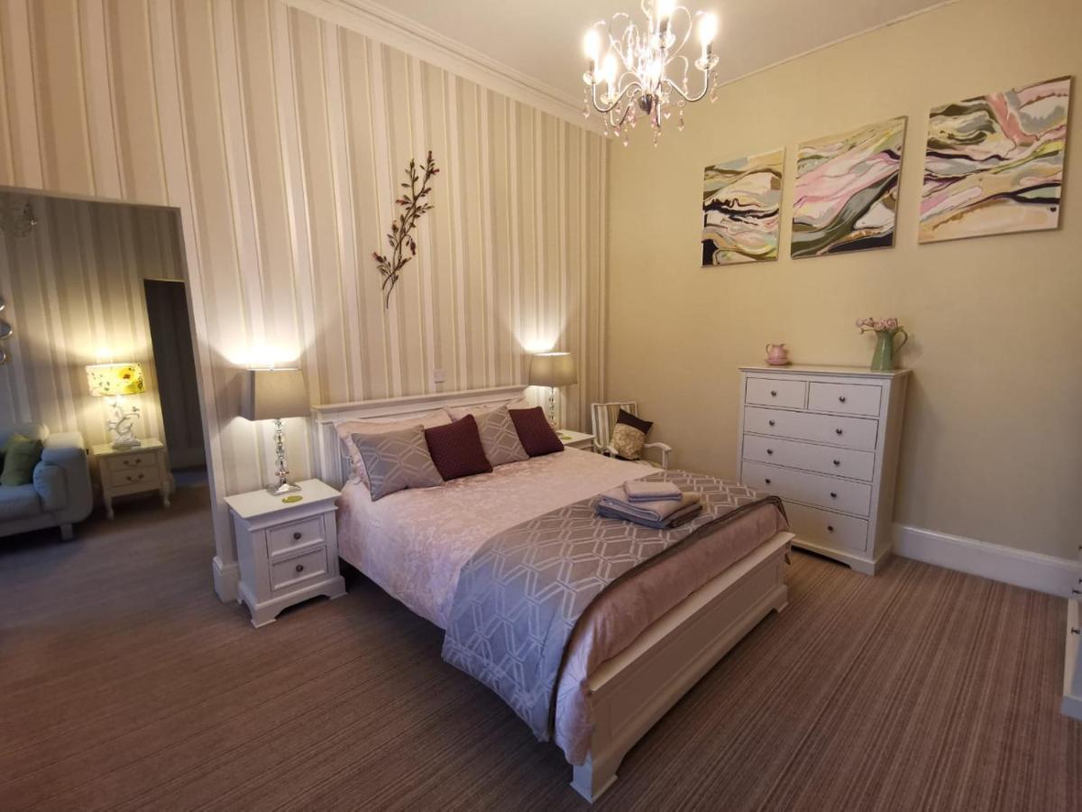 サウスポート Vale House Bed & Breakfast エクステリア 写真