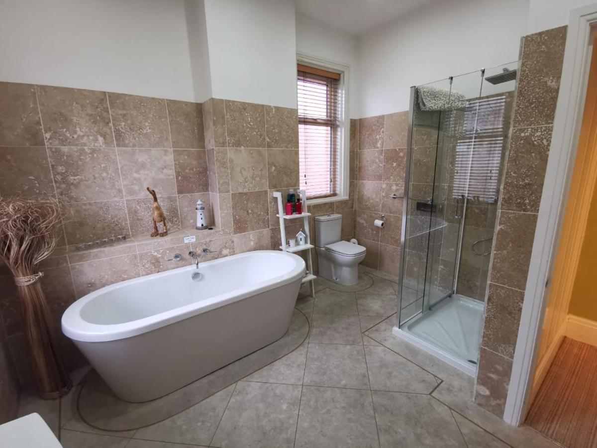 サウスポート Vale House Bed & Breakfast エクステリア 写真
