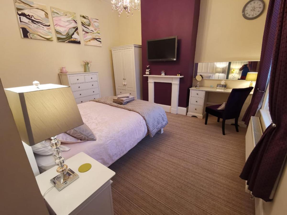 サウスポート Vale House Bed & Breakfast エクステリア 写真